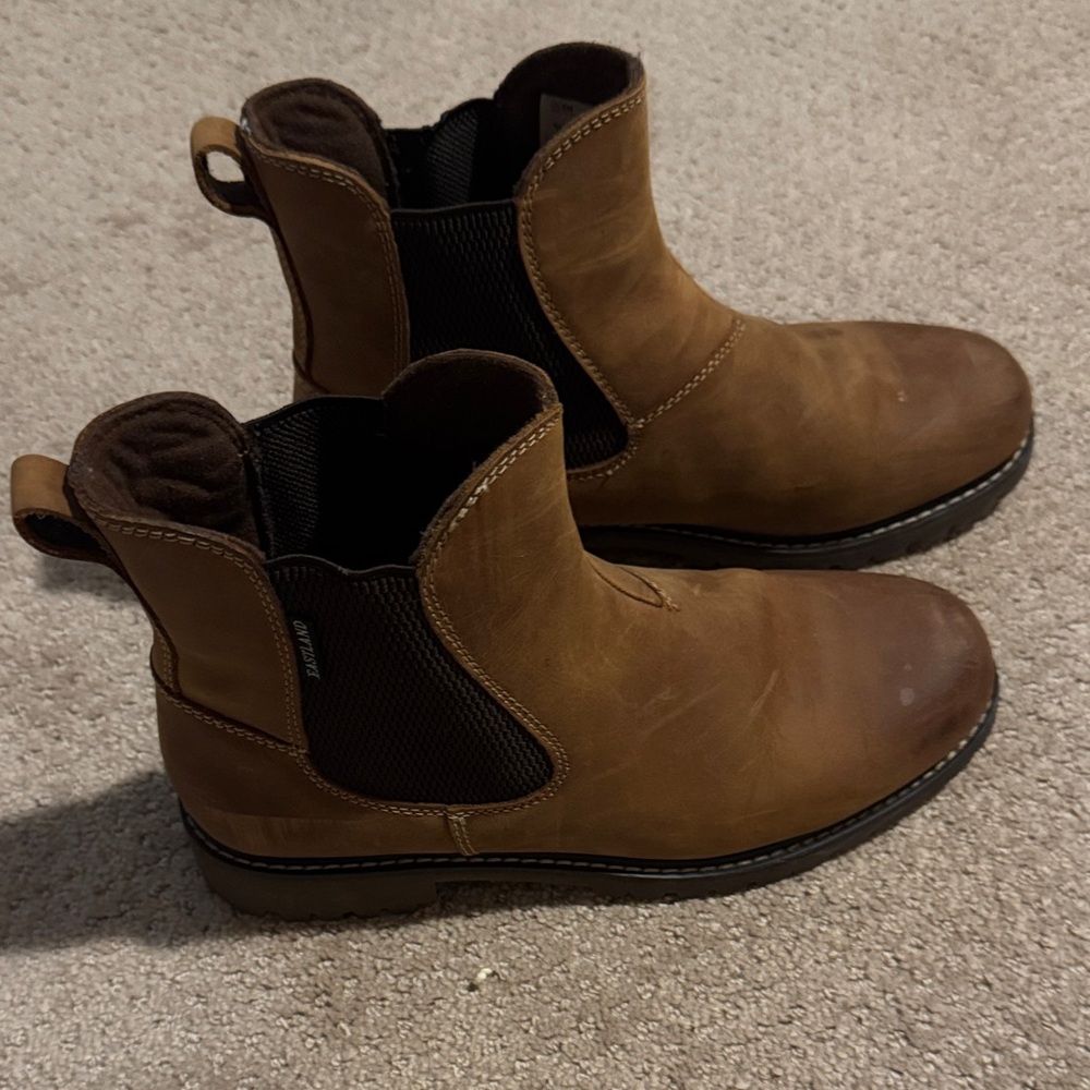 Eastland Brown Leather Ankle Boots
